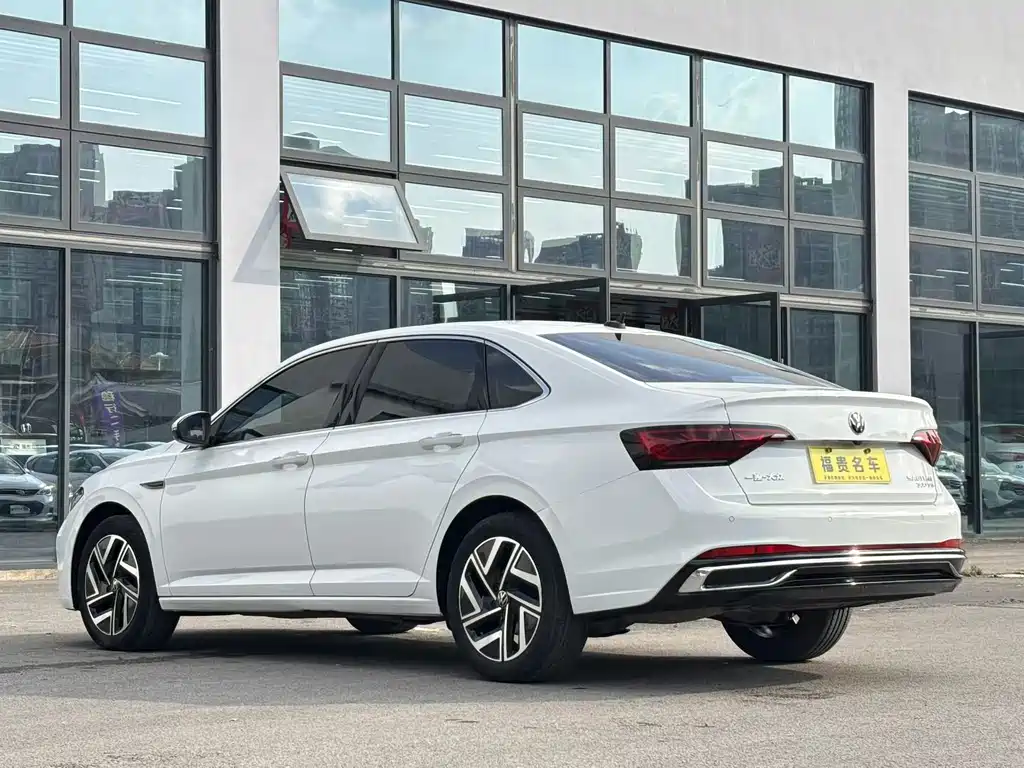 Volkswagen Sagitar — миниатюра 6