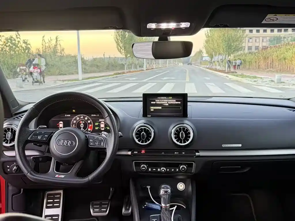Audi S3 — миниатюра 5