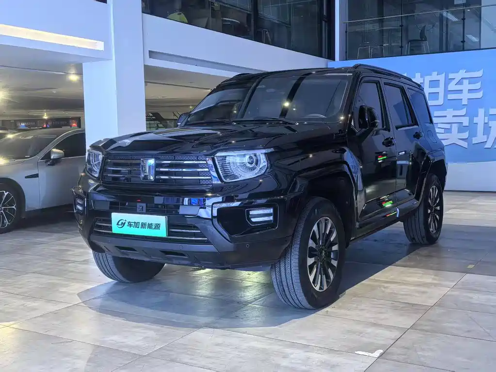 TANK TANK 700 NEW ENERGY