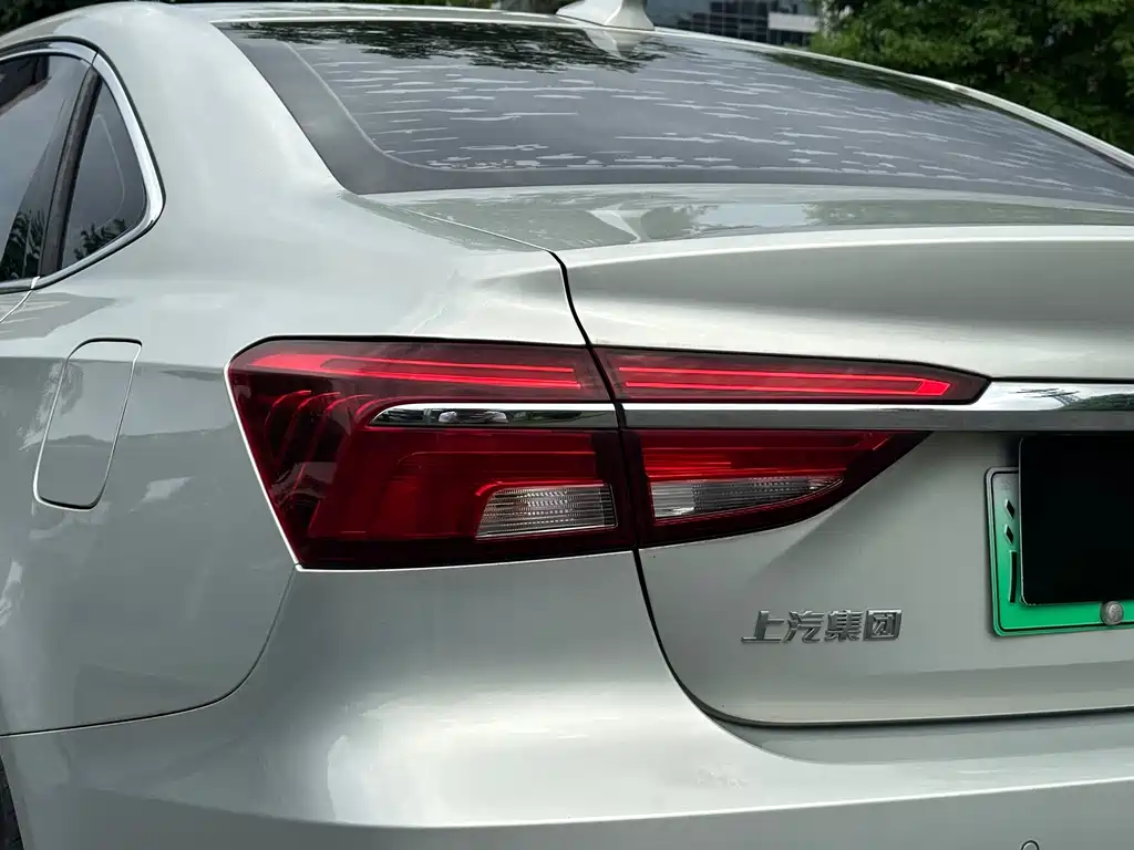 Roewe i6 New Energy — миниатюра 8
