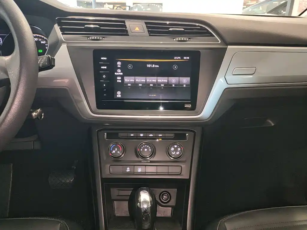 Volkswagen Touran — миниатюра 13