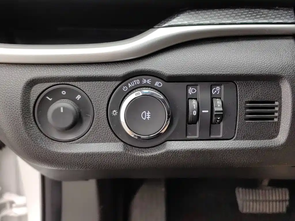 Buick Excelle — миниатюра 21