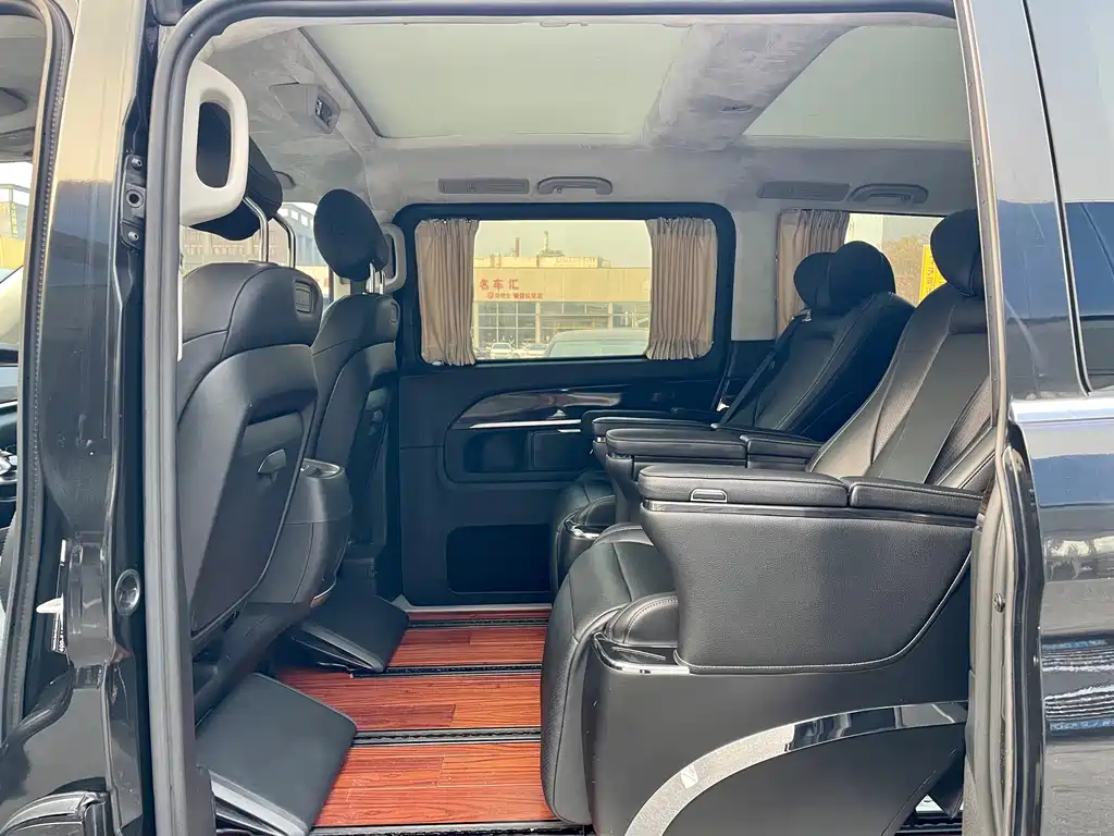 Mercedes-Benz V-Class V 2017 V 260 L Luxury Long Wheelbase