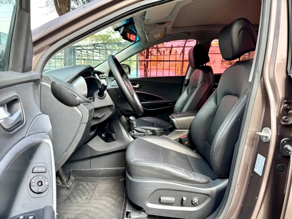 Hyundai Santa Fe — миниатюра 11