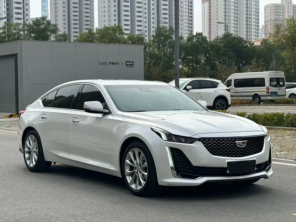 Cadillac CT5 — миниатюра 3