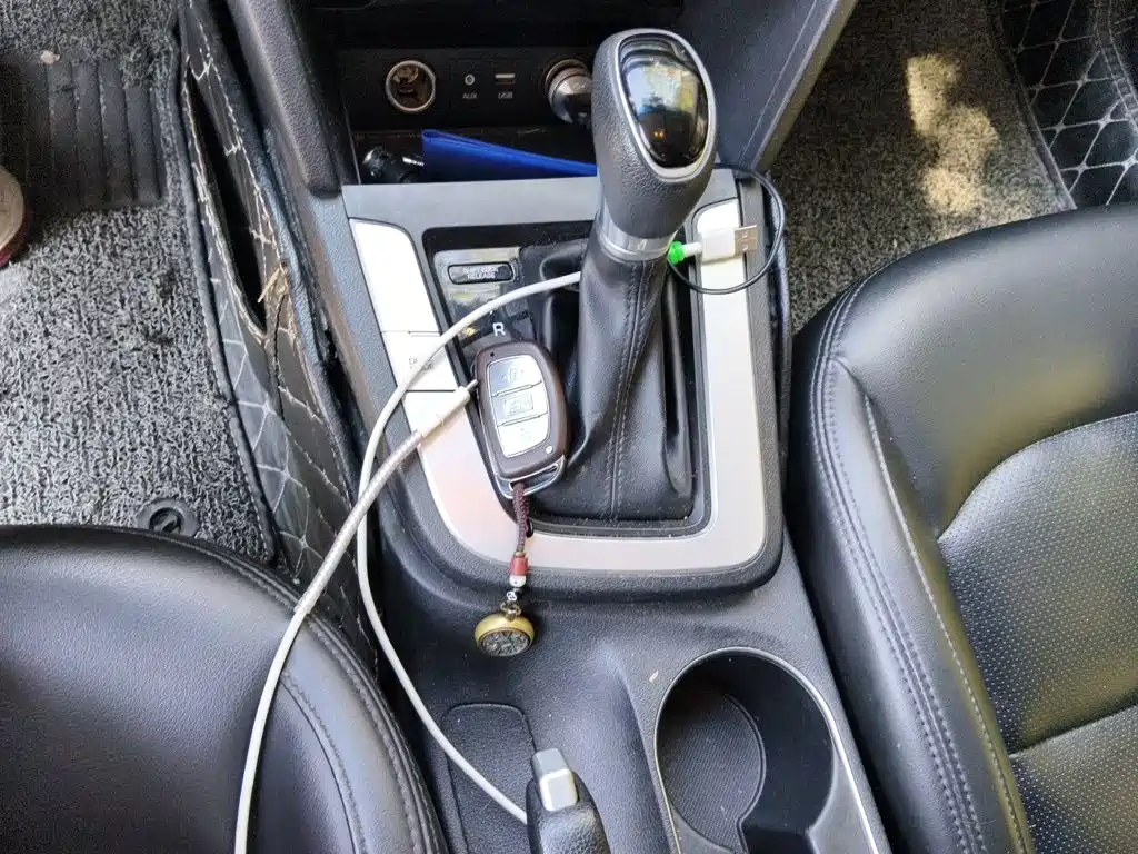 Hyundai Elantra — миниатюра 15