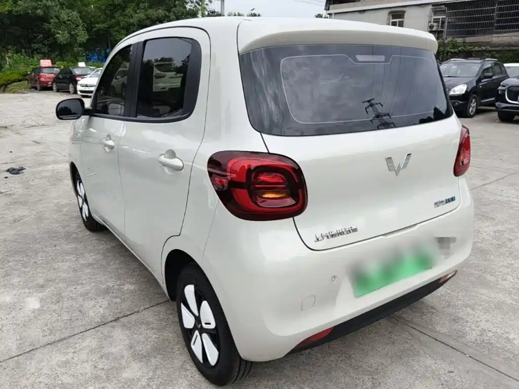 Wuling MINIEV — миниатюра 5