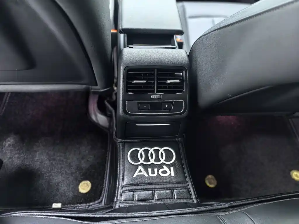 Audi A4L — миниатюра 8