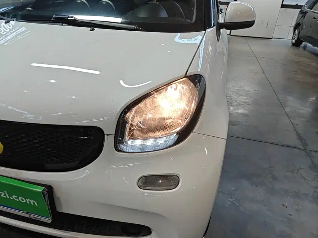 smart Smart Fortwo — миниатюра 24