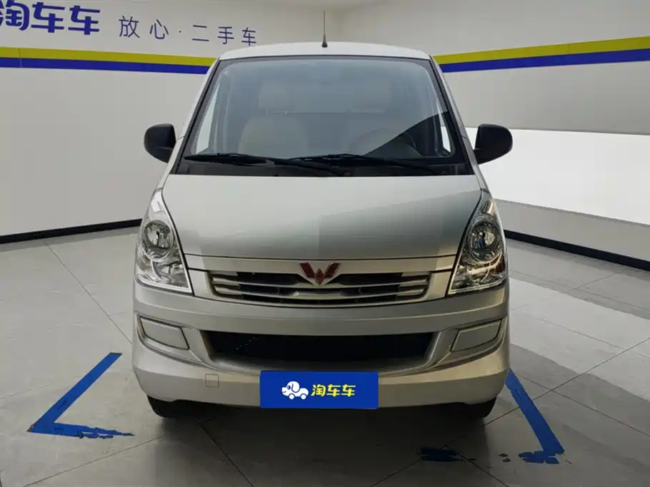 Wuling RongguangS S 2023 1.5L 5/7 мест