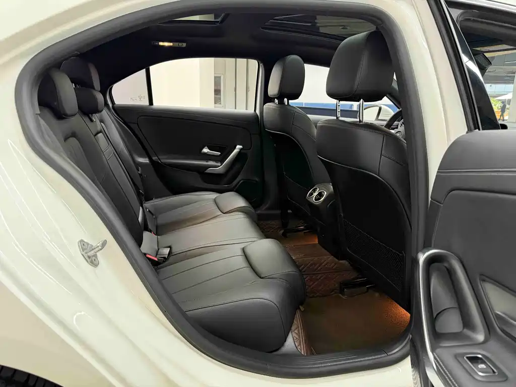 Mercedes-Benz A-Class — миниатюра 23