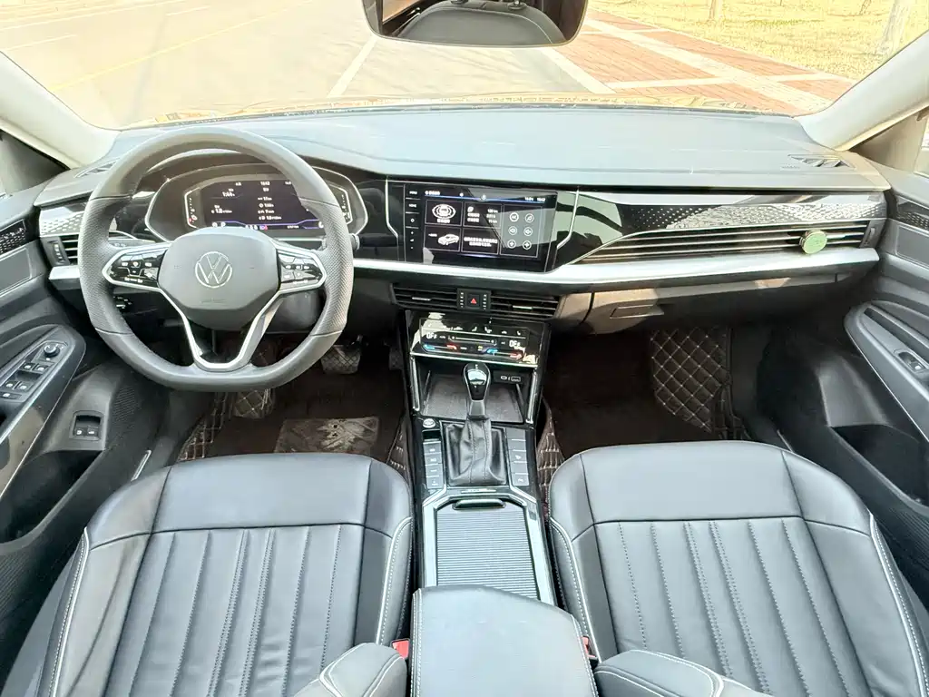 VOLKSWAGEN PASSAT NEW ENERGY