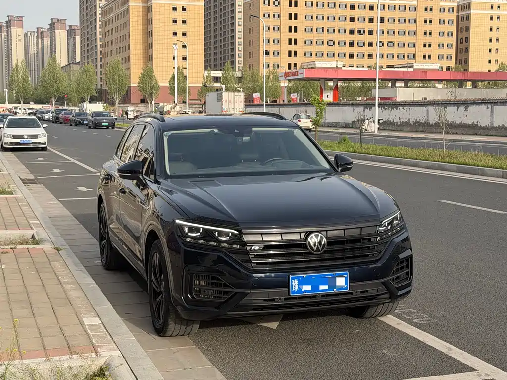 Volkswagen Touareg 2021 3.0TSI Sport
