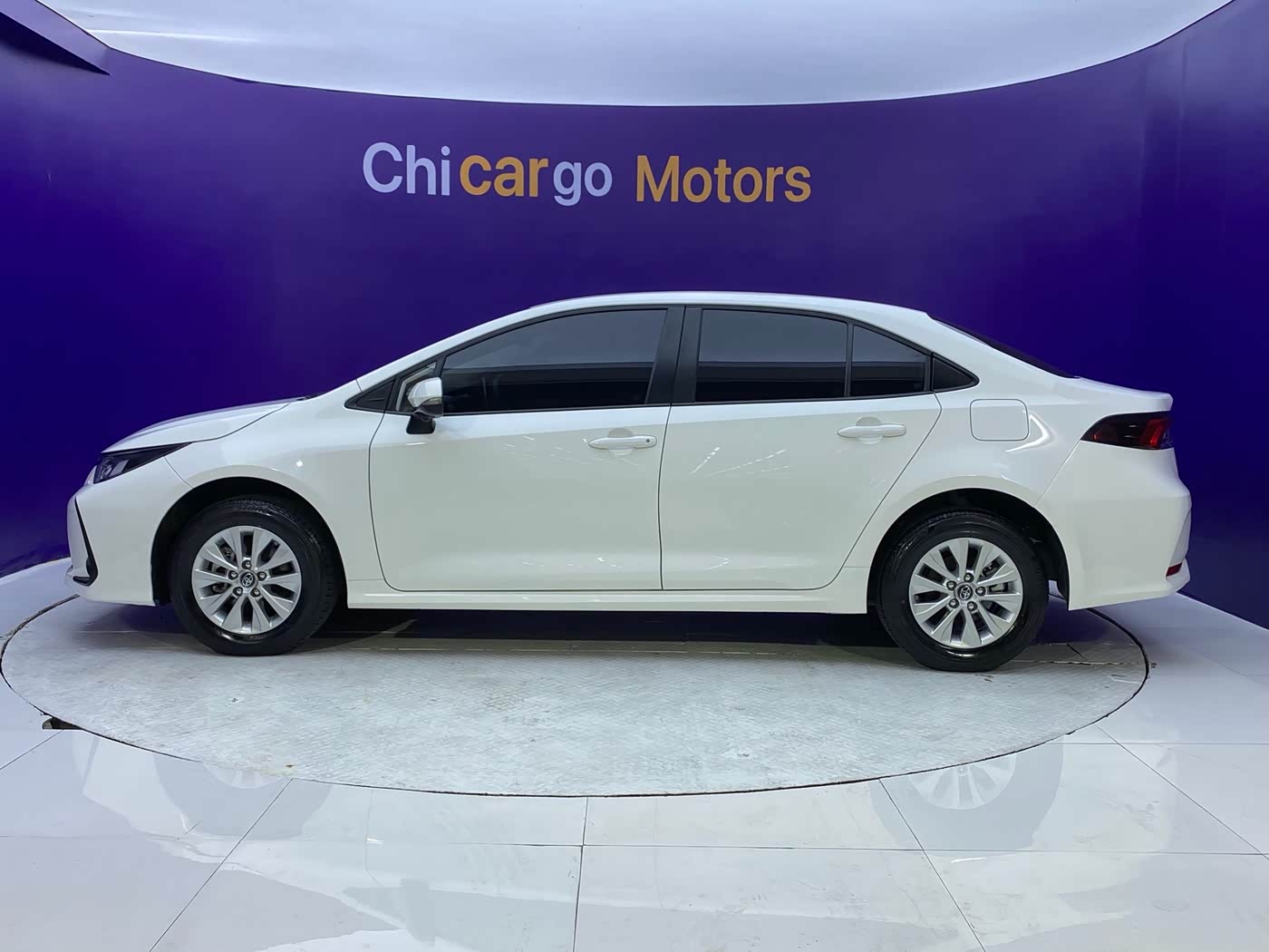 Toyota Corolla 1.2 л 2022 г. Белый, пробег 36000 км