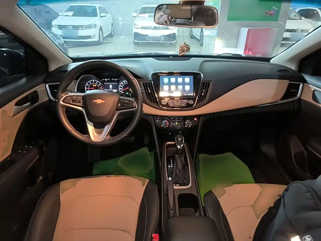 Chevrolet Monza — миниатюра 10