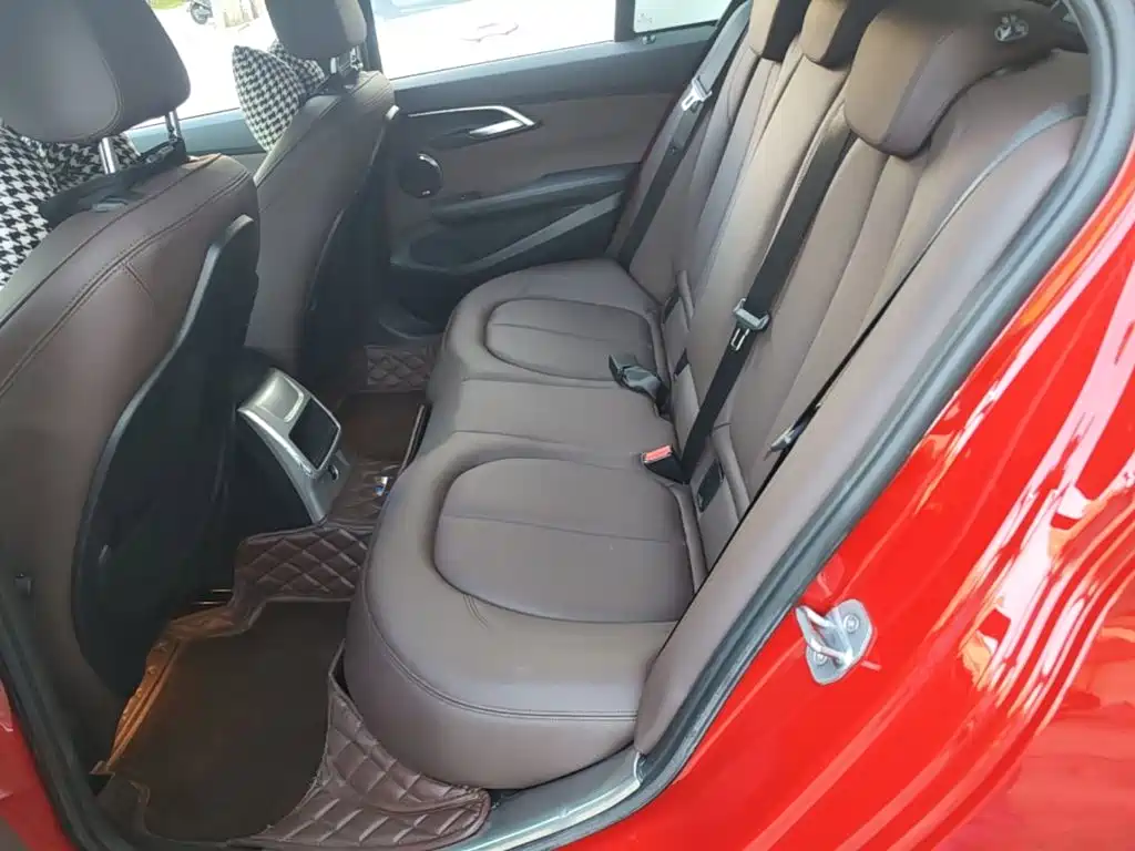 BMW 1 Series — миниатюра 17