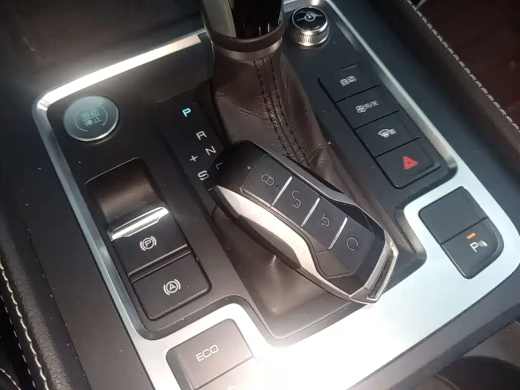 BYD Tang — миниатюра 9