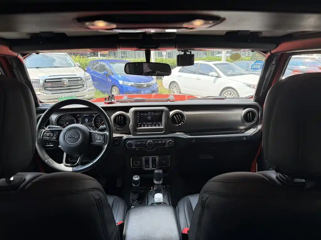 Jeep Wrangler — миниатюра 6