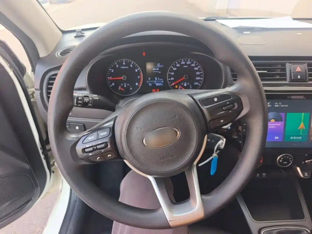 Kia K2 — миниатюра 11