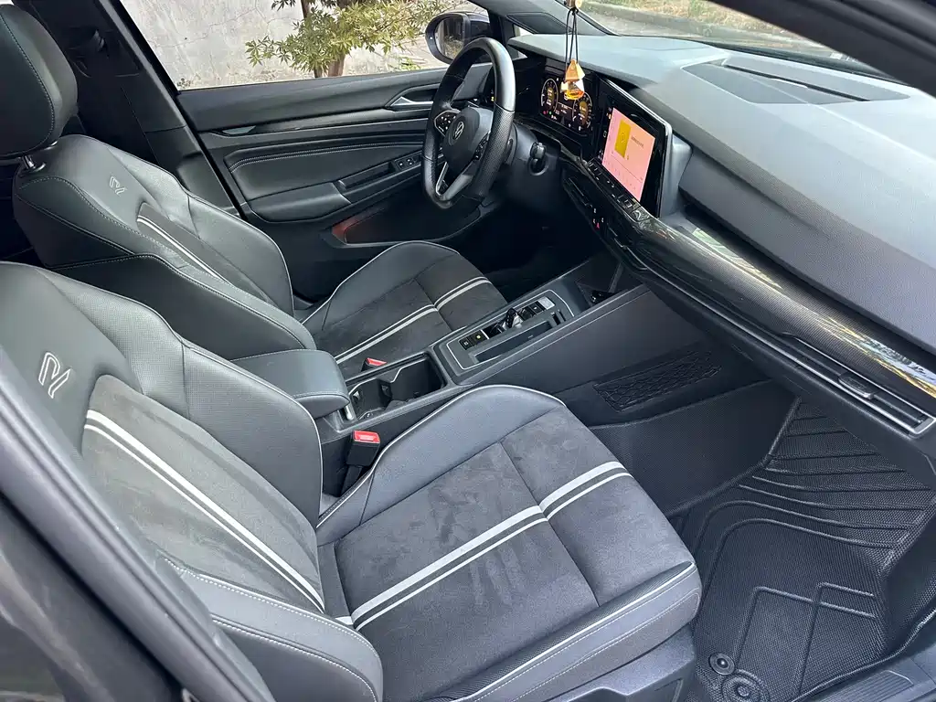 Volkswagen Golf — миниатюра 6