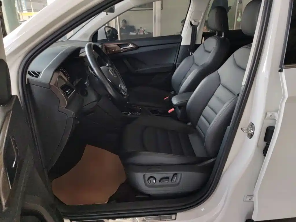 Volkswagen Tharu — миниатюра 15
