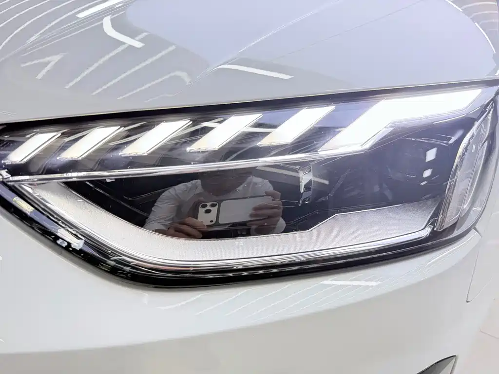 Audi A4L — миниатюра 10