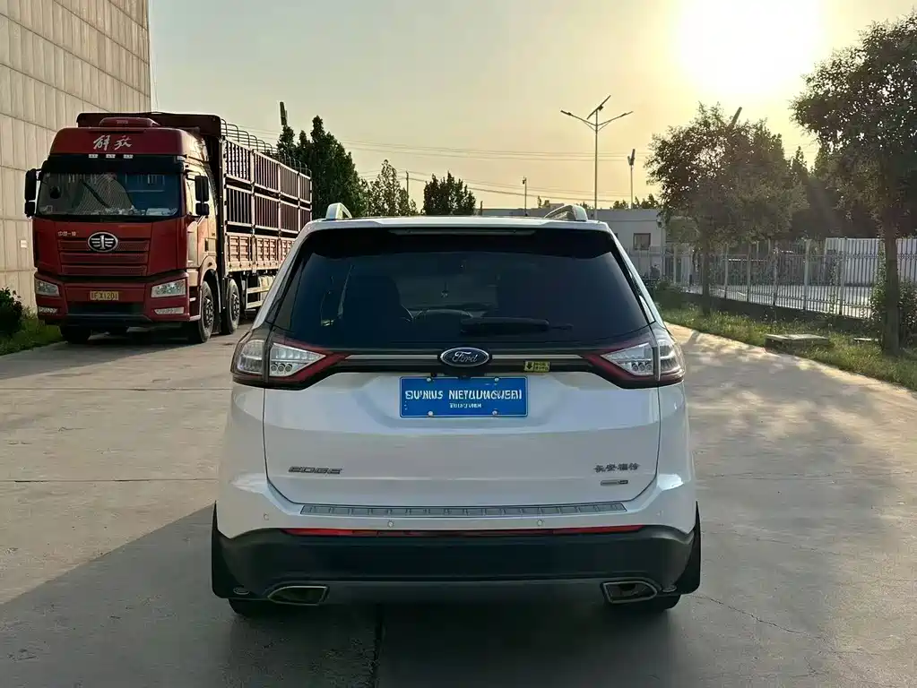 Ford Edge — миниатюра 5