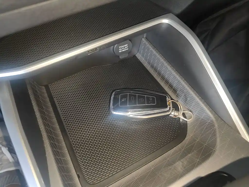 Geely Emgrand — миниатюра 9