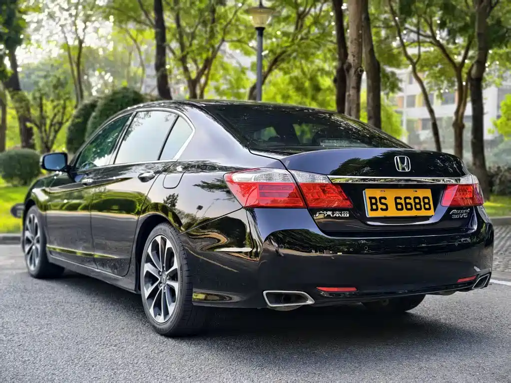 Honda Accord — миниатюра 10