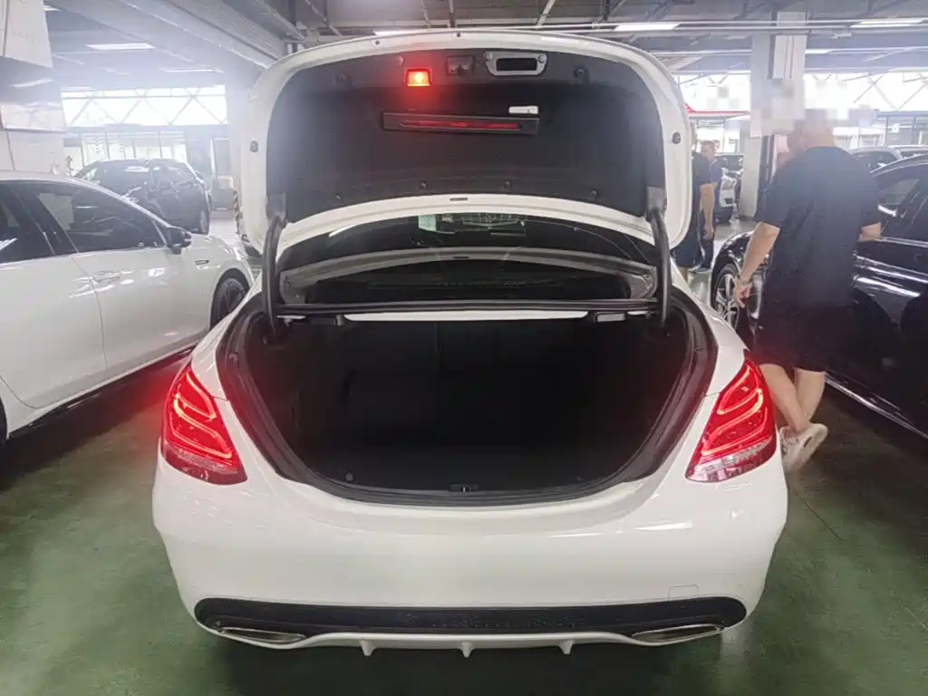Mercedes-Benz C-Class — миниатюра 19