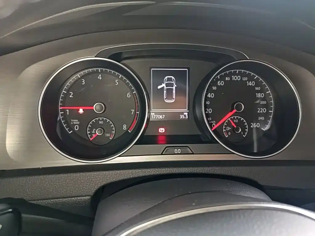 Volkswagen Golf — миниатюра 12