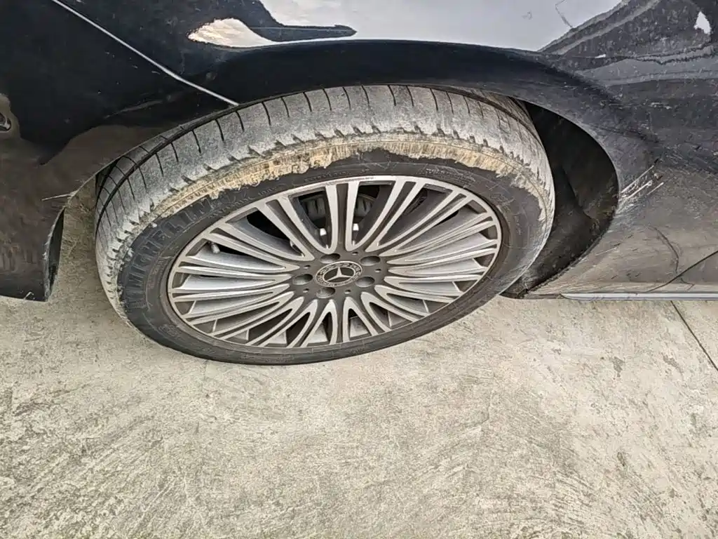Mercedes-Benz E-Class — миниатюра 23