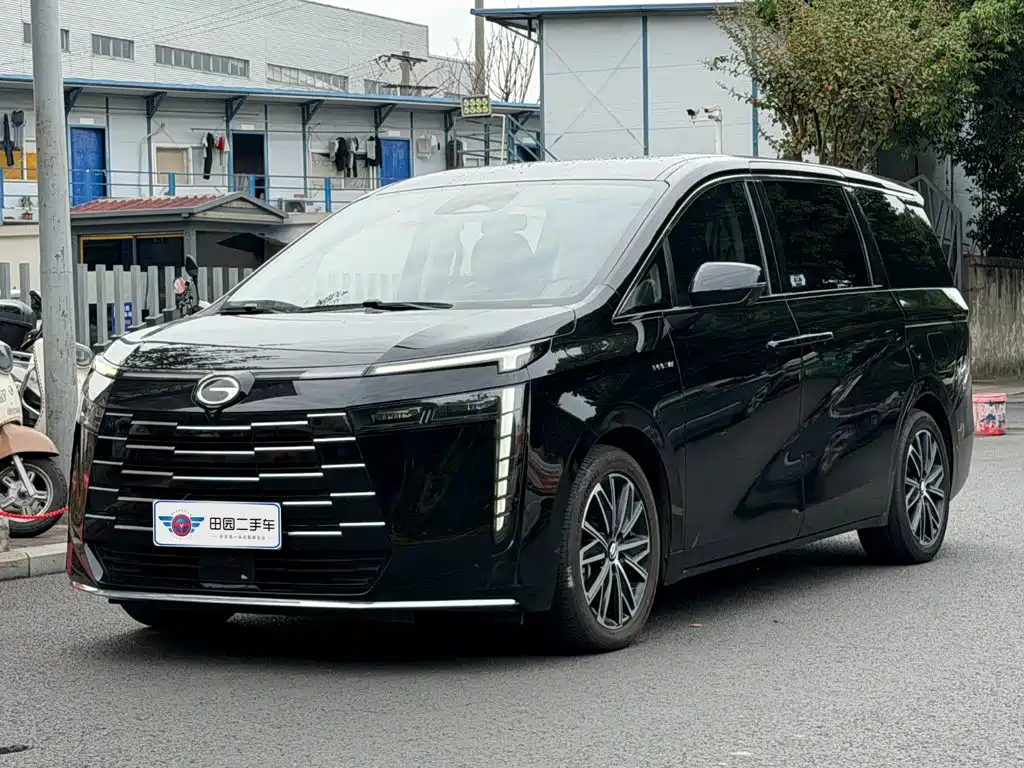 GAC Motor Trumpchi E8 PHEV