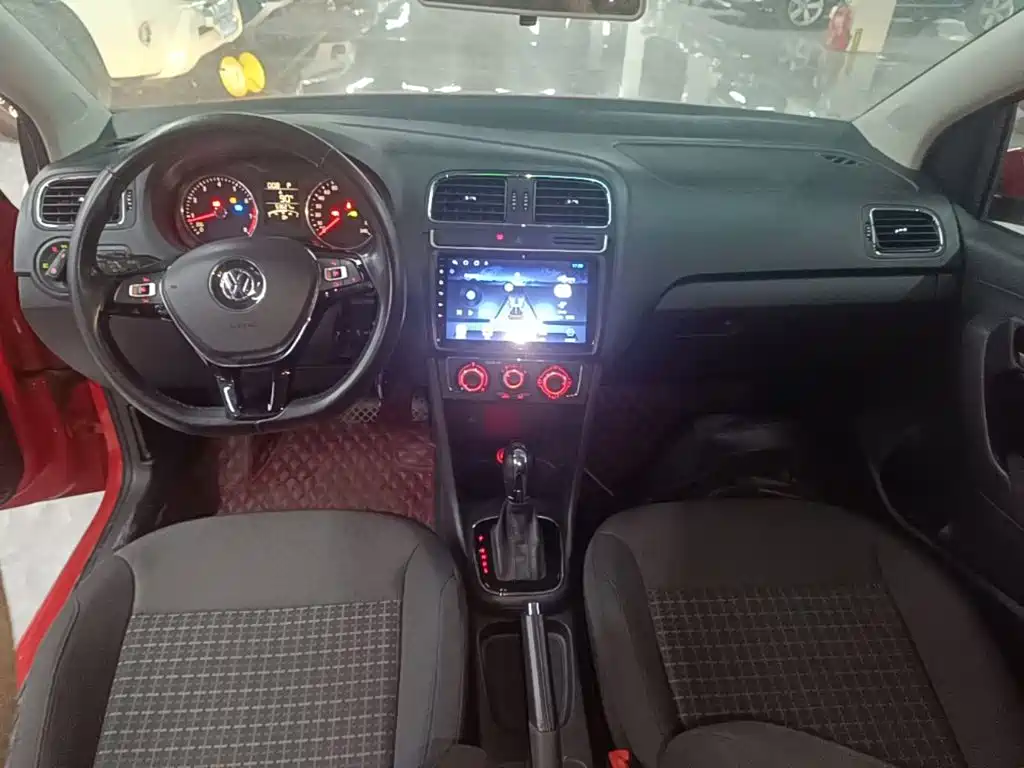 Volkswagen Polo — миниатюра 10