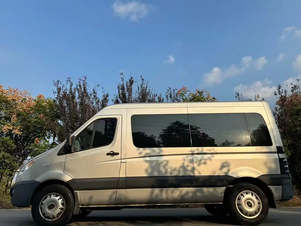 JAC Xingrui — миниатюра 4