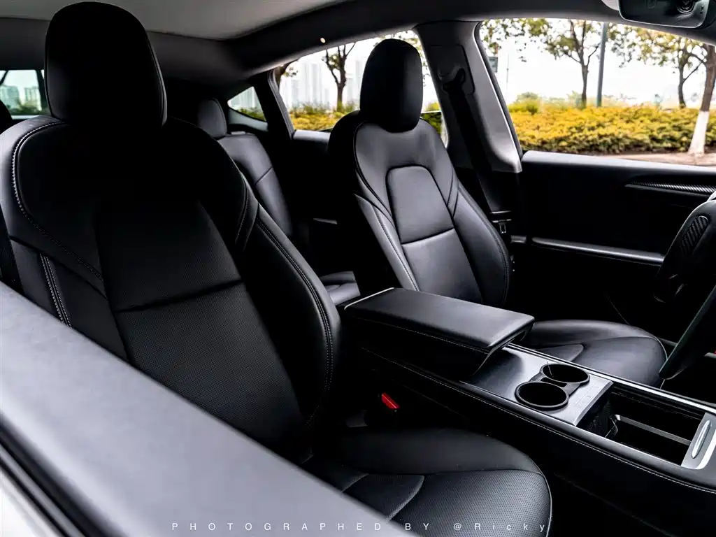 Tesla Model Y 2021 3D7
