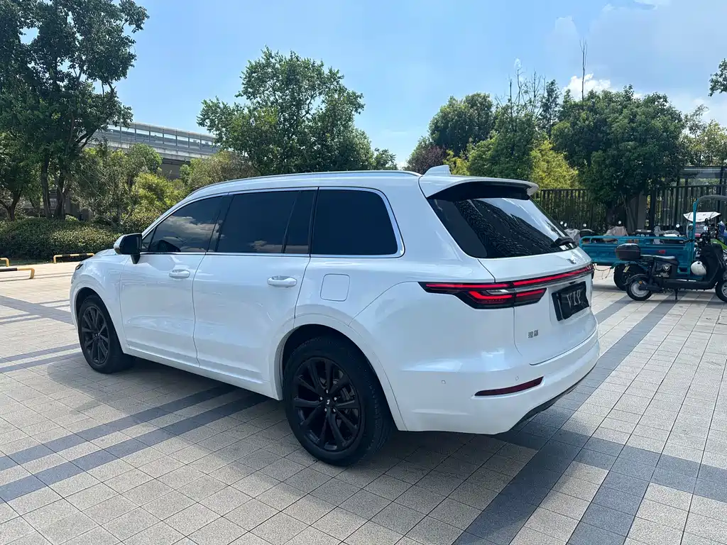 Li Auto Li ONE — миниатюра 11