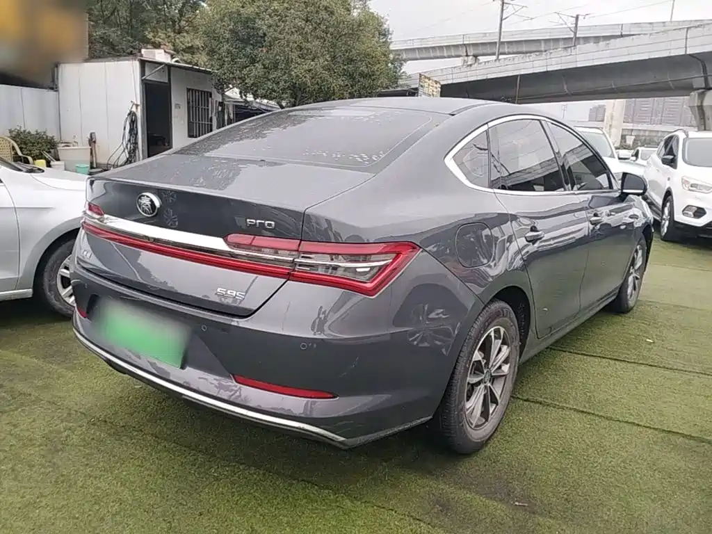 BYD Qin Pro NEV — миниатюра 7
