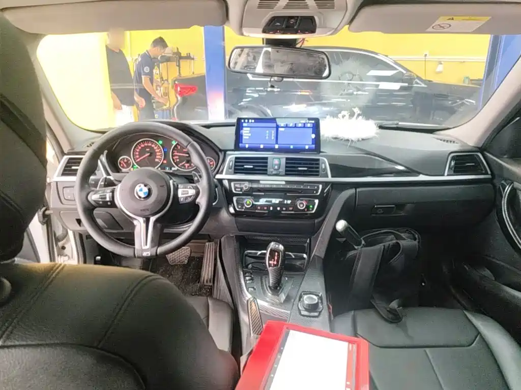 BMW 3 Series — миниатюра 10