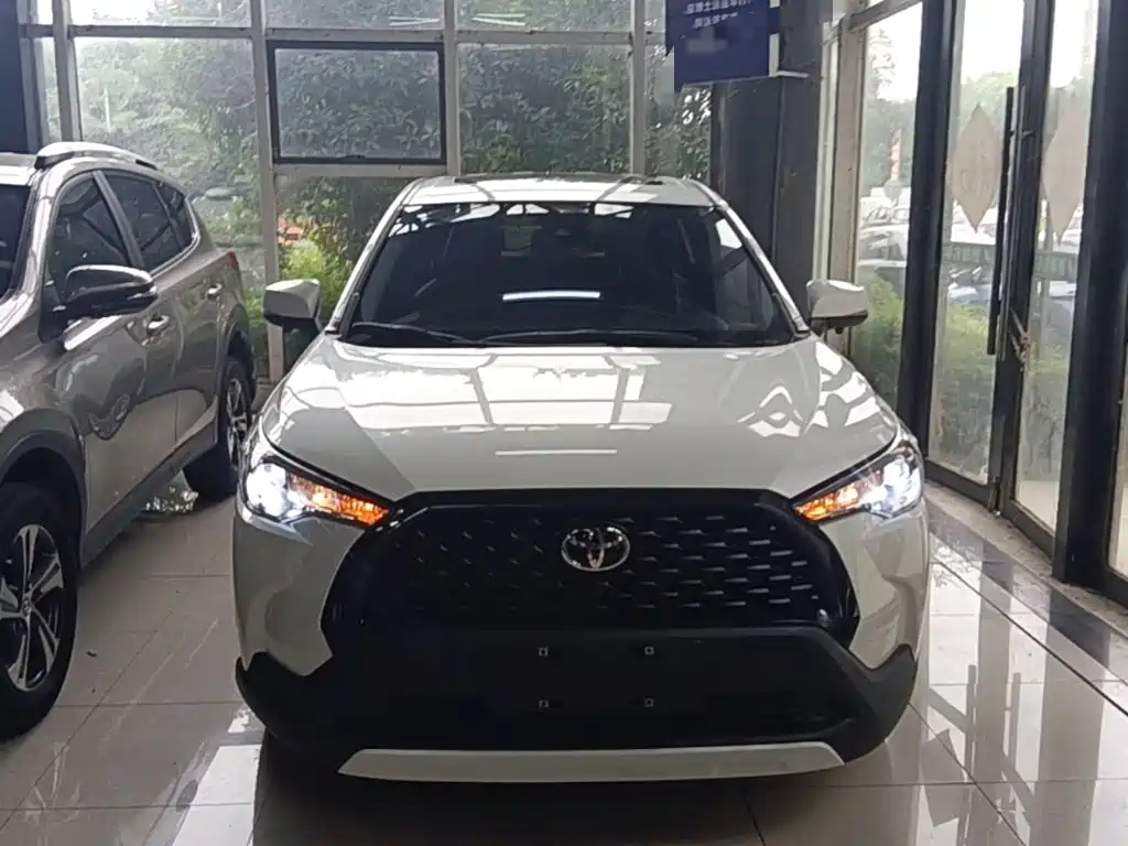 Toyota Corolla Cross — миниатюра 3