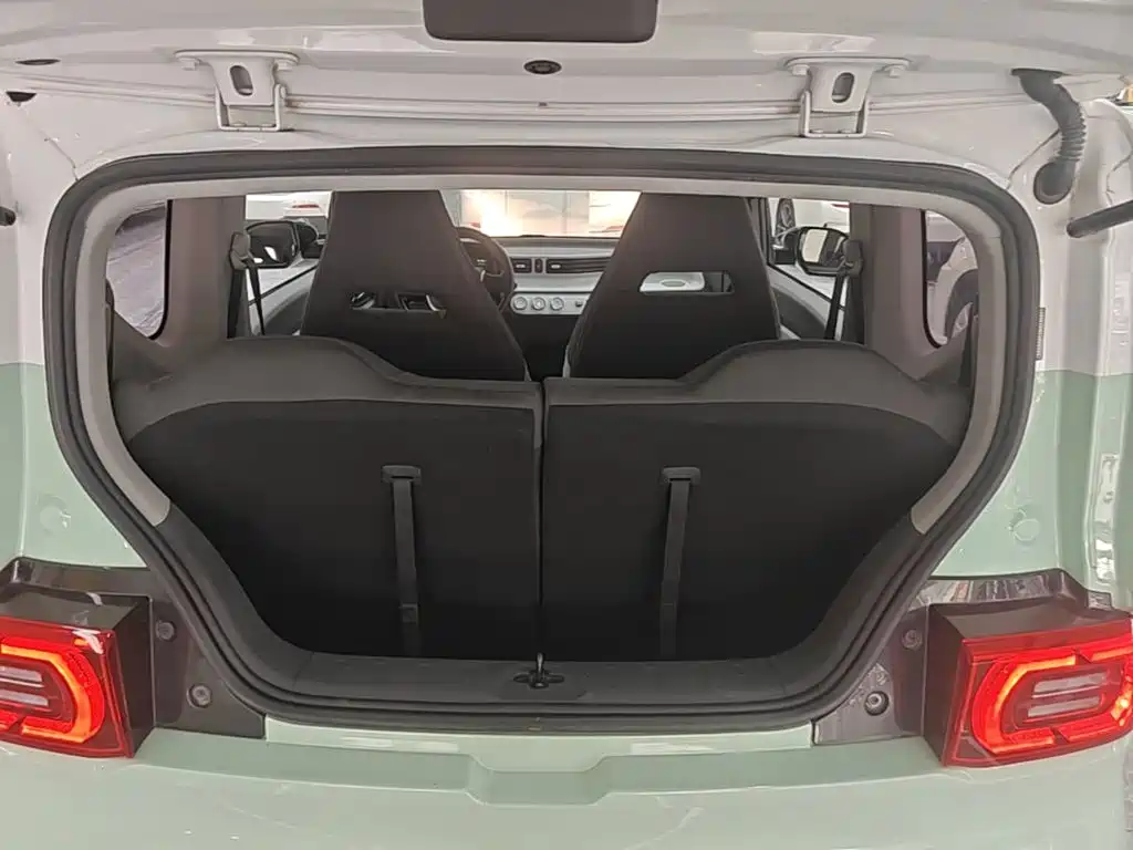 Wuling MINIEV — миниатюра 19