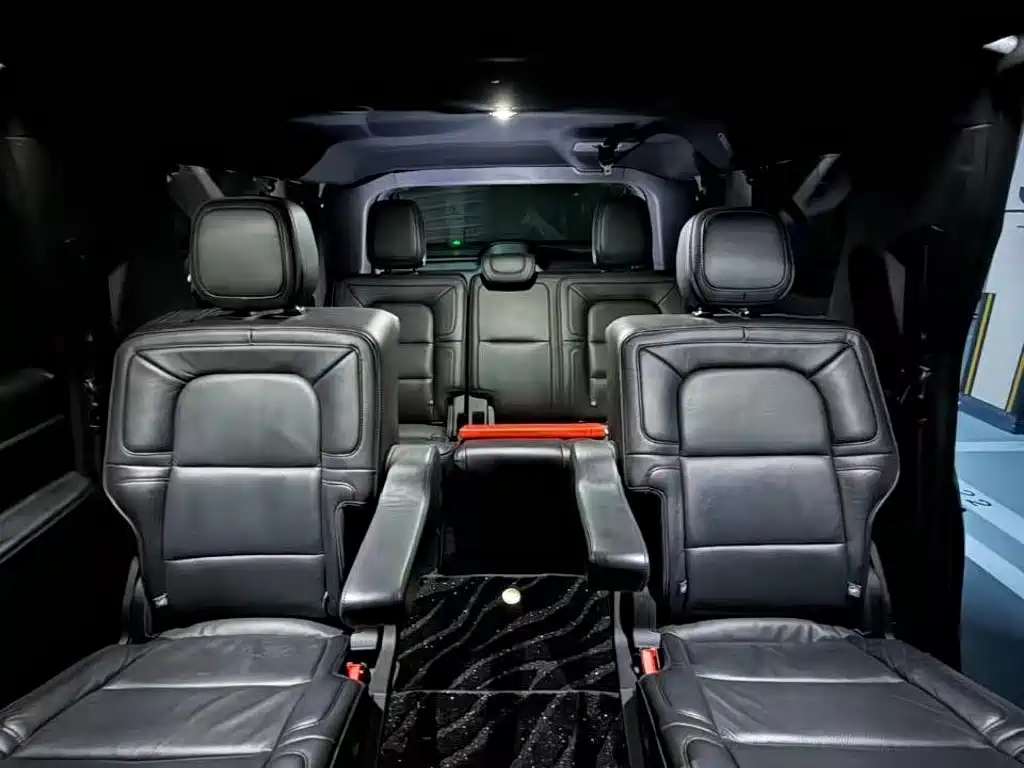 Lincoln Navigator — миниатюра 4