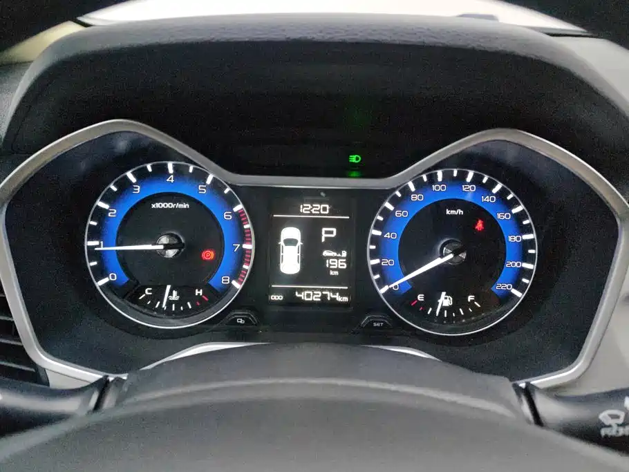 Geely Vision X3 — миниатюра 14