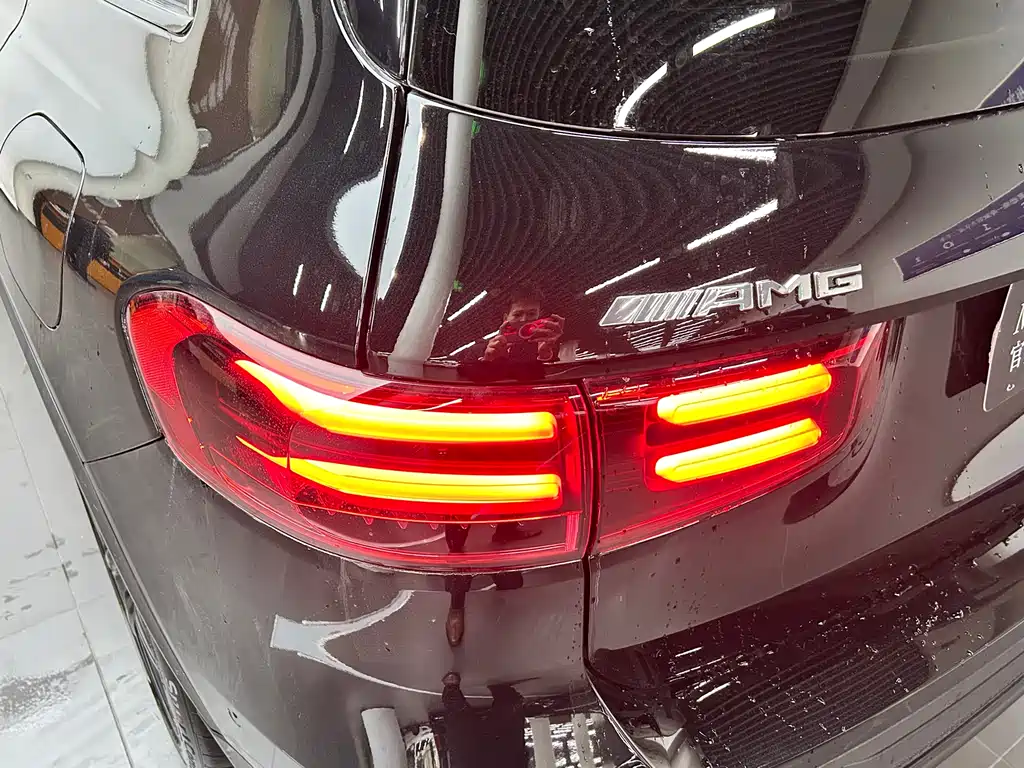 MERCEDES-BENZ GLB AMG