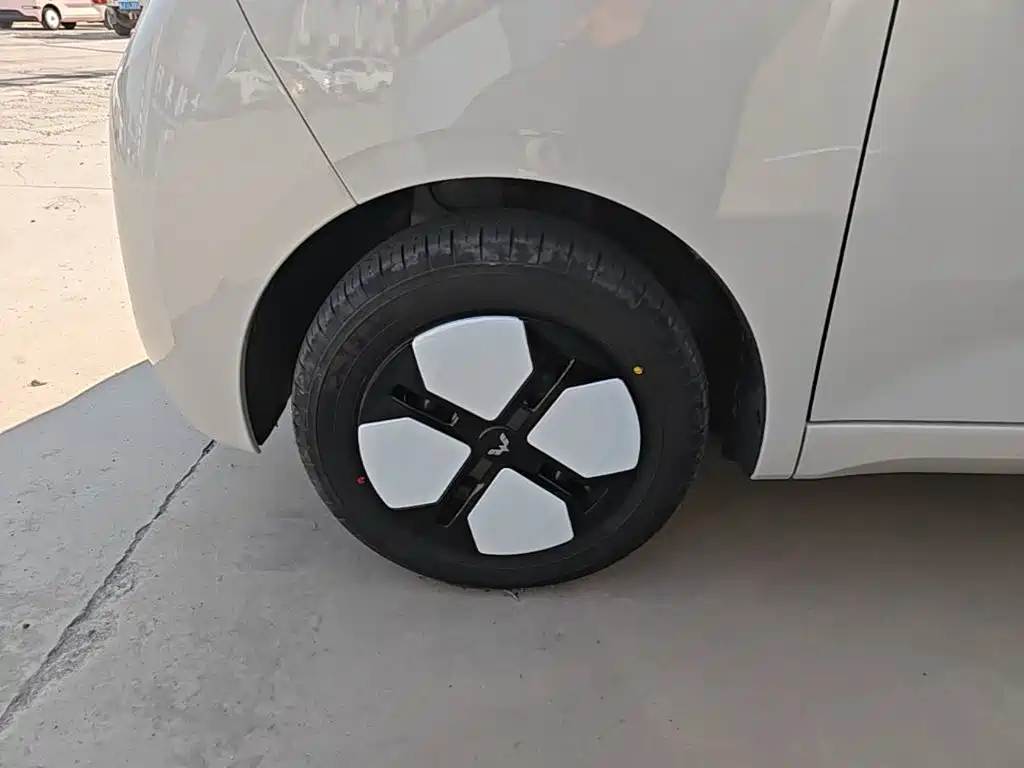 Wuling MINIEV — миниатюра 22
