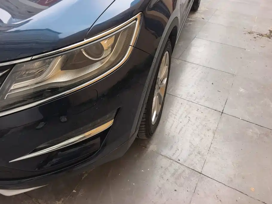 Lincoln MKC — миниатюра 5