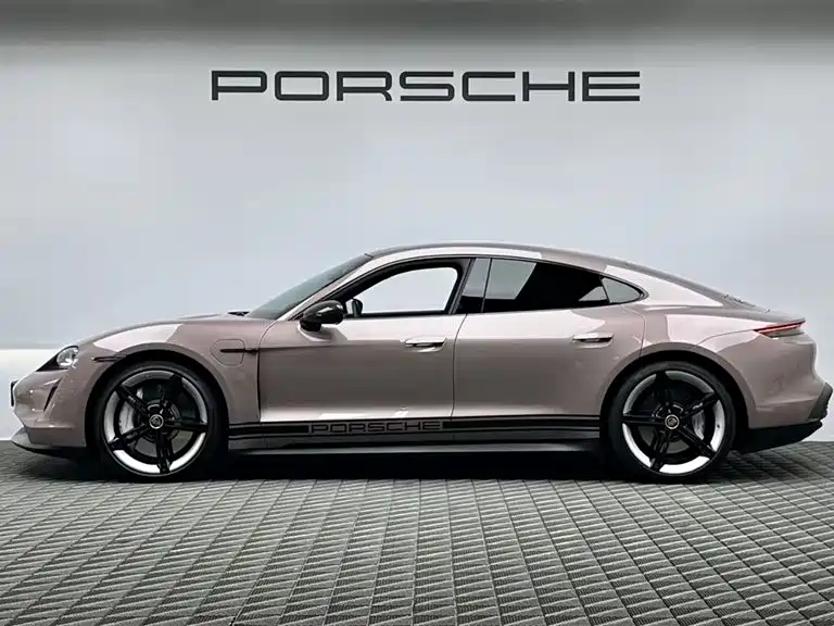 Porsche Taycan 2022 Taycan