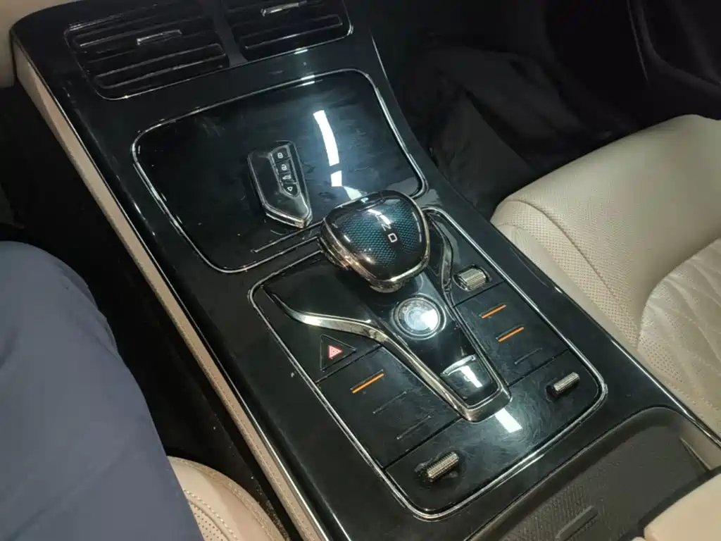 BYD Han — миниатюра 14