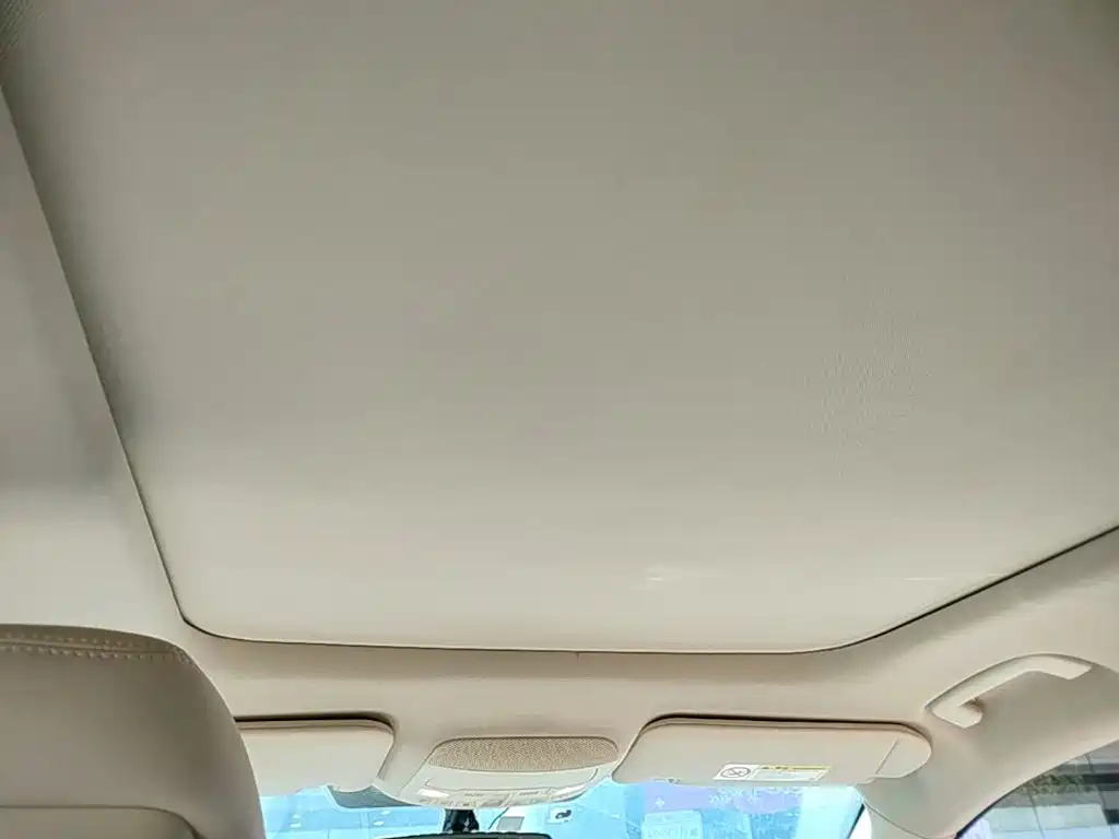 Lincoln MKC — миниатюра 18
