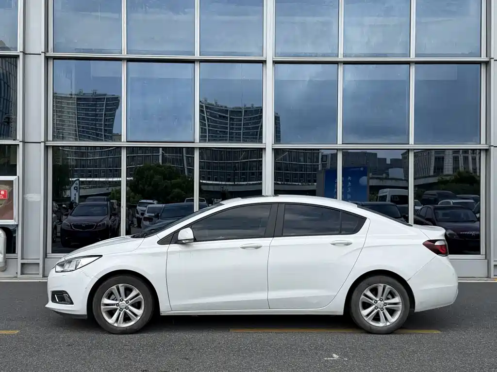 Chevrolet Cruze — миниатюра 3